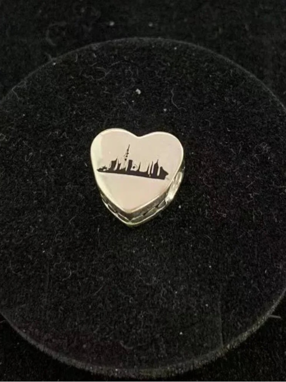 Pandora Silver Heart Skyline Charm - Black Detail